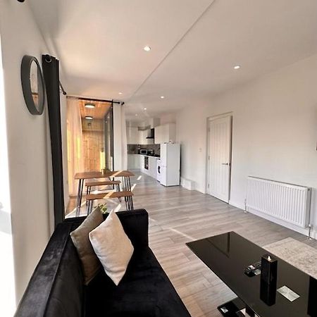 Stratford Apartment With Balcony ロンドン エクステリア 写真