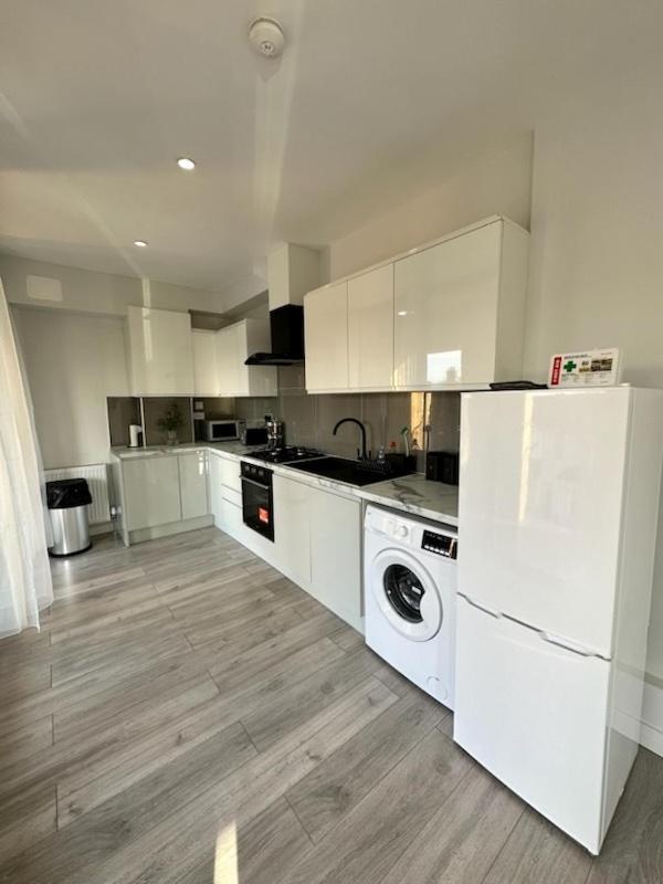 Stratford Apartment With Balcony ロンドン エクステリア 写真