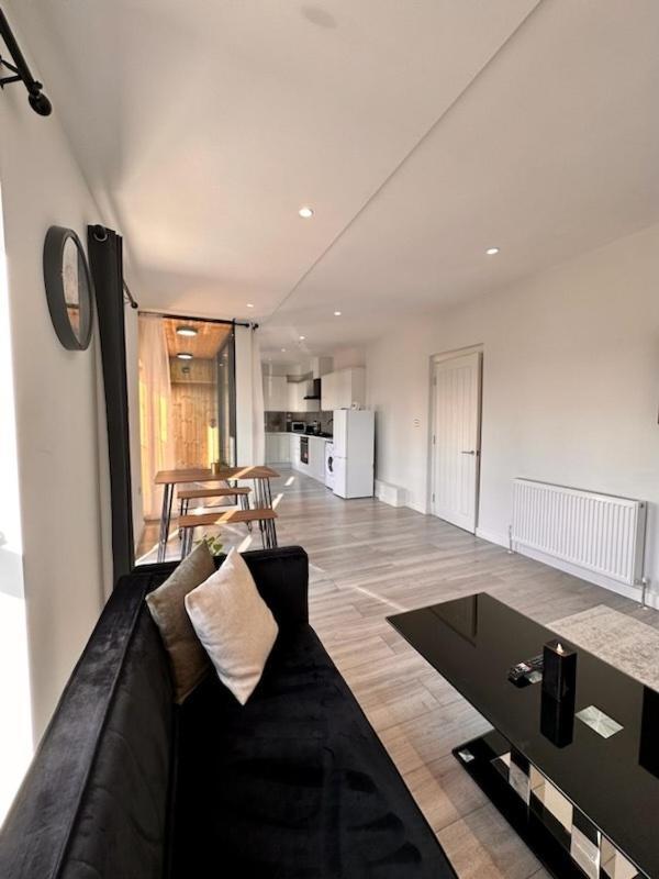 Stratford Apartment With Balcony ロンドン エクステリア 写真