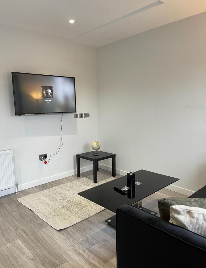 Stratford Apartment With Balcony ロンドン エクステリア 写真